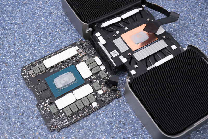 Gigabyte выпустила дырявую видеокарту — в плате Aorus GeForce RTX 5080 Infinity Wood оказалось четыре огромных выреза