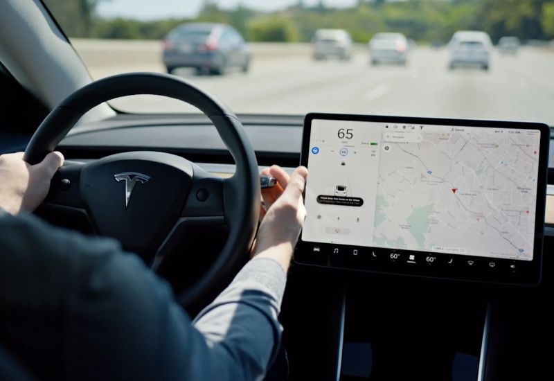Камень в огород Tesla: глава Waymo заявил, что автопилот на одних камерах обречён