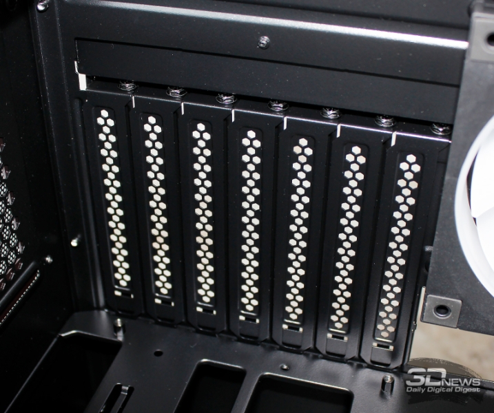 Обзор и тестирование панорамного корпуса DeepCool CG590U 5F
