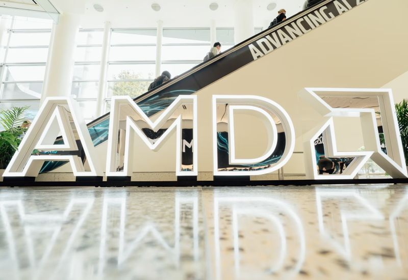 AMD ворвалась в тройку крупнейших бесфабричных разработчиков чипов по величине выручки