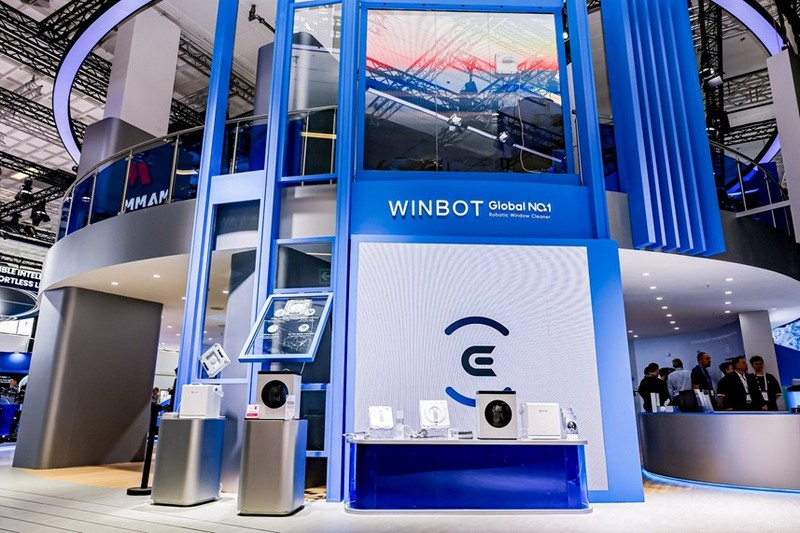 ECOVACS рассказала, как сохраняет мировое лидерство на рынке роботов для мытья окон с WINBOT