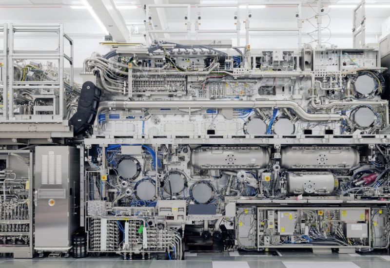 Клиенты ASML уже используют 10 сканеров High-NA EUV, позволяющие делать чипы «тоньше» 2 нм