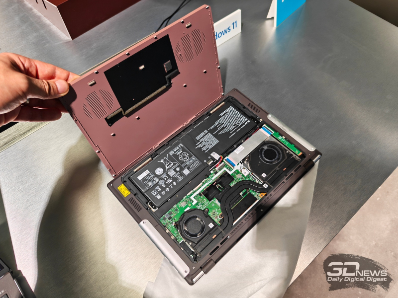 Репортаж со стенда Acer на IFA 2026: гибрид консоли и ноутбука DualPlay Mini, сверхлёгкий Swift, мини-ПК на Nvidia и другие новинки