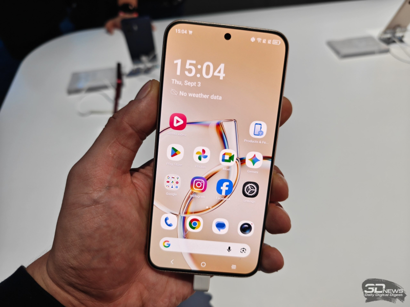 TCL выпустила P80 Ultra — первый смартфон с технологией Nxtpaper и OLED-экраном